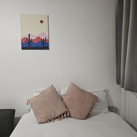 Whites Inn Лондон Екстер'єр фото