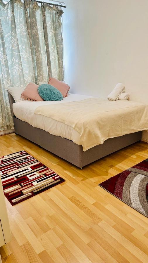 Whites Inn Лондон Екстер'єр фото