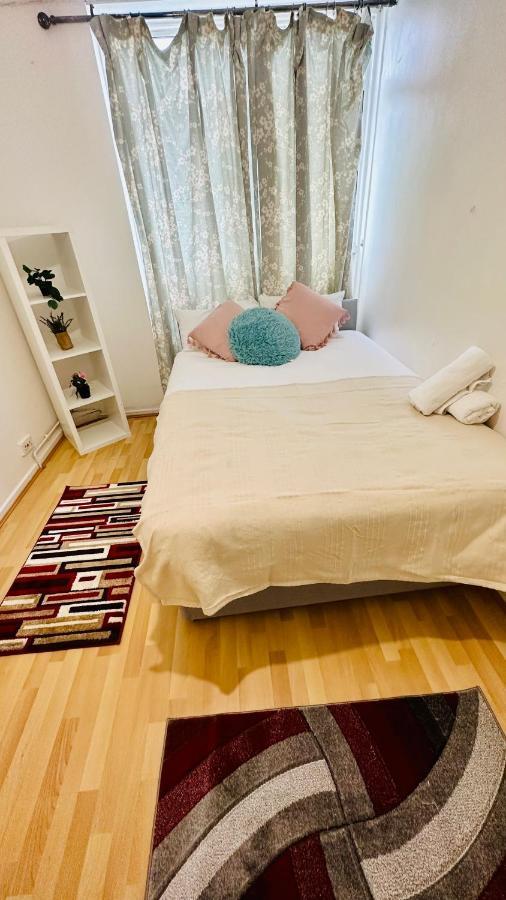 Whites Inn Лондон Екстер'єр фото